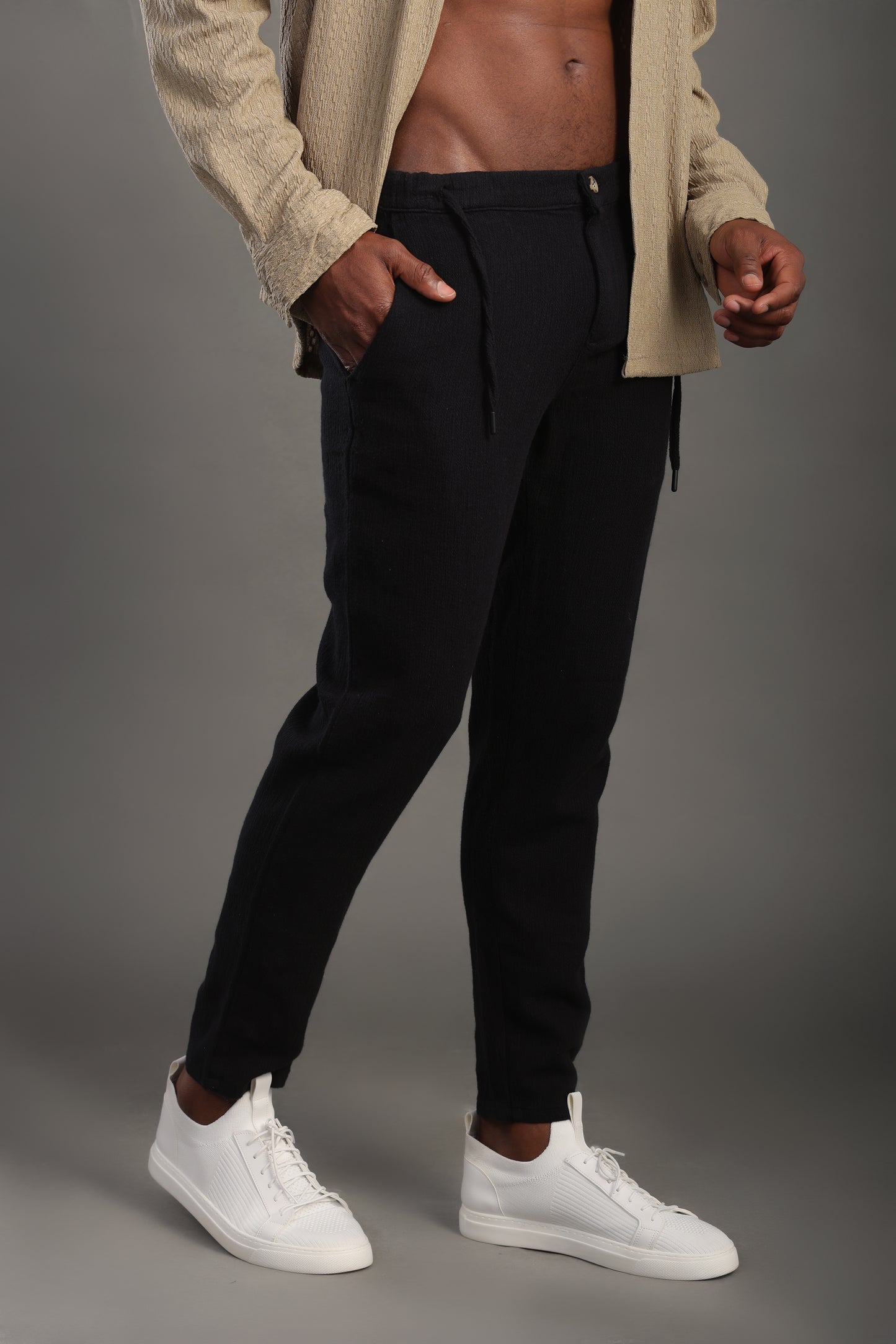 Men's Black Regular Fit Trousers