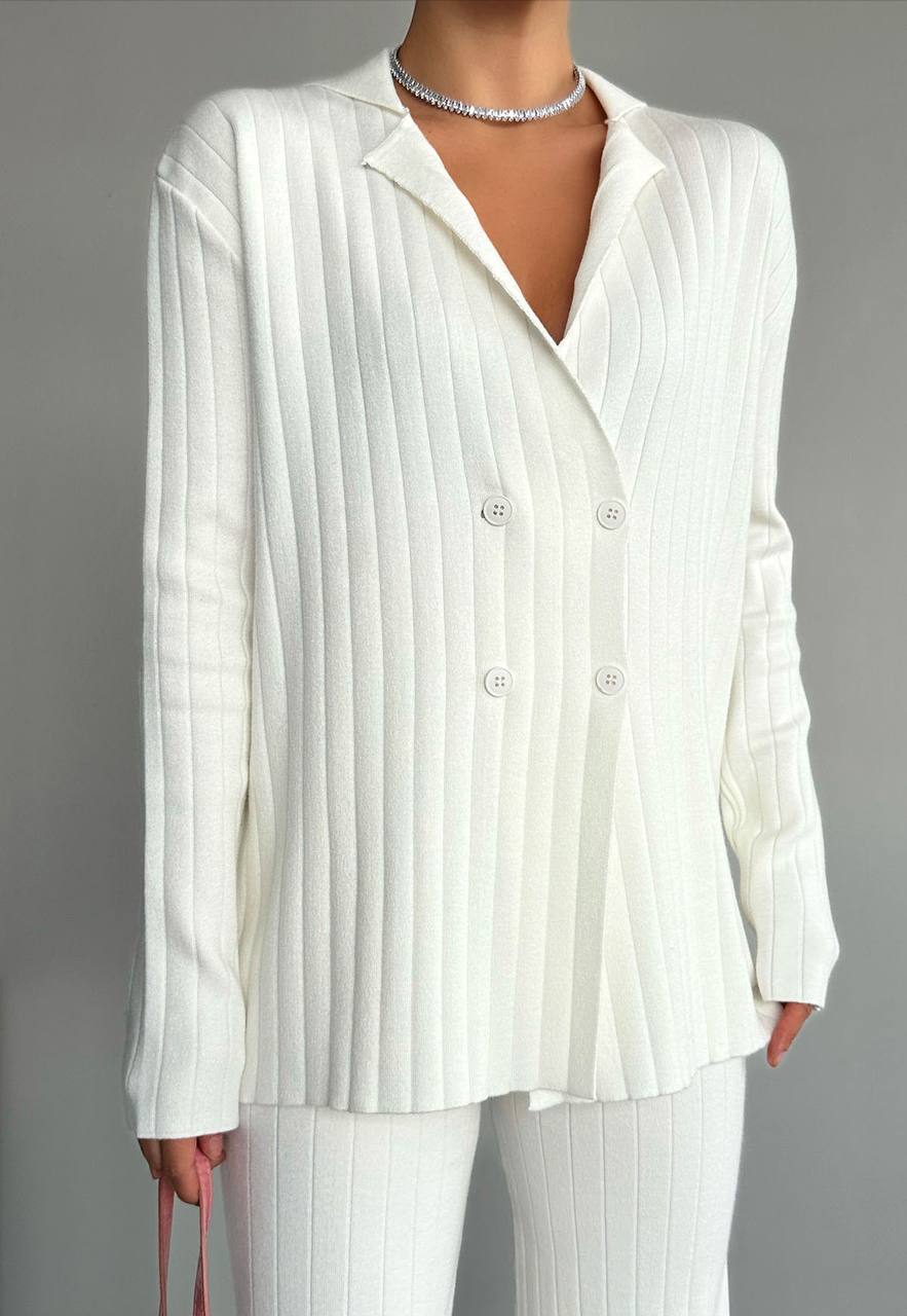 Women's Double Breasted Collar Four Button High Waist Knitted Suit In White